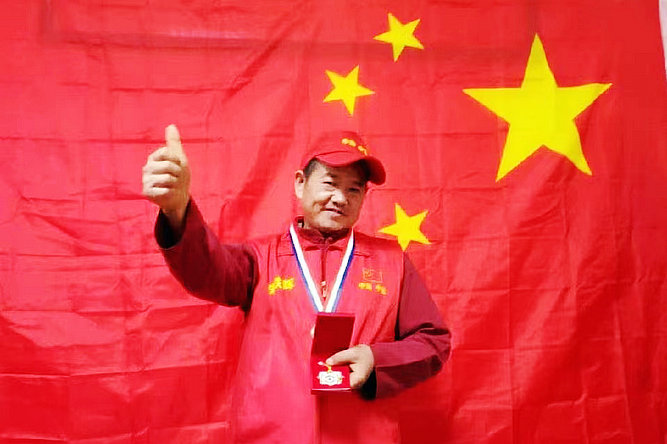 朱铁辉.jpg